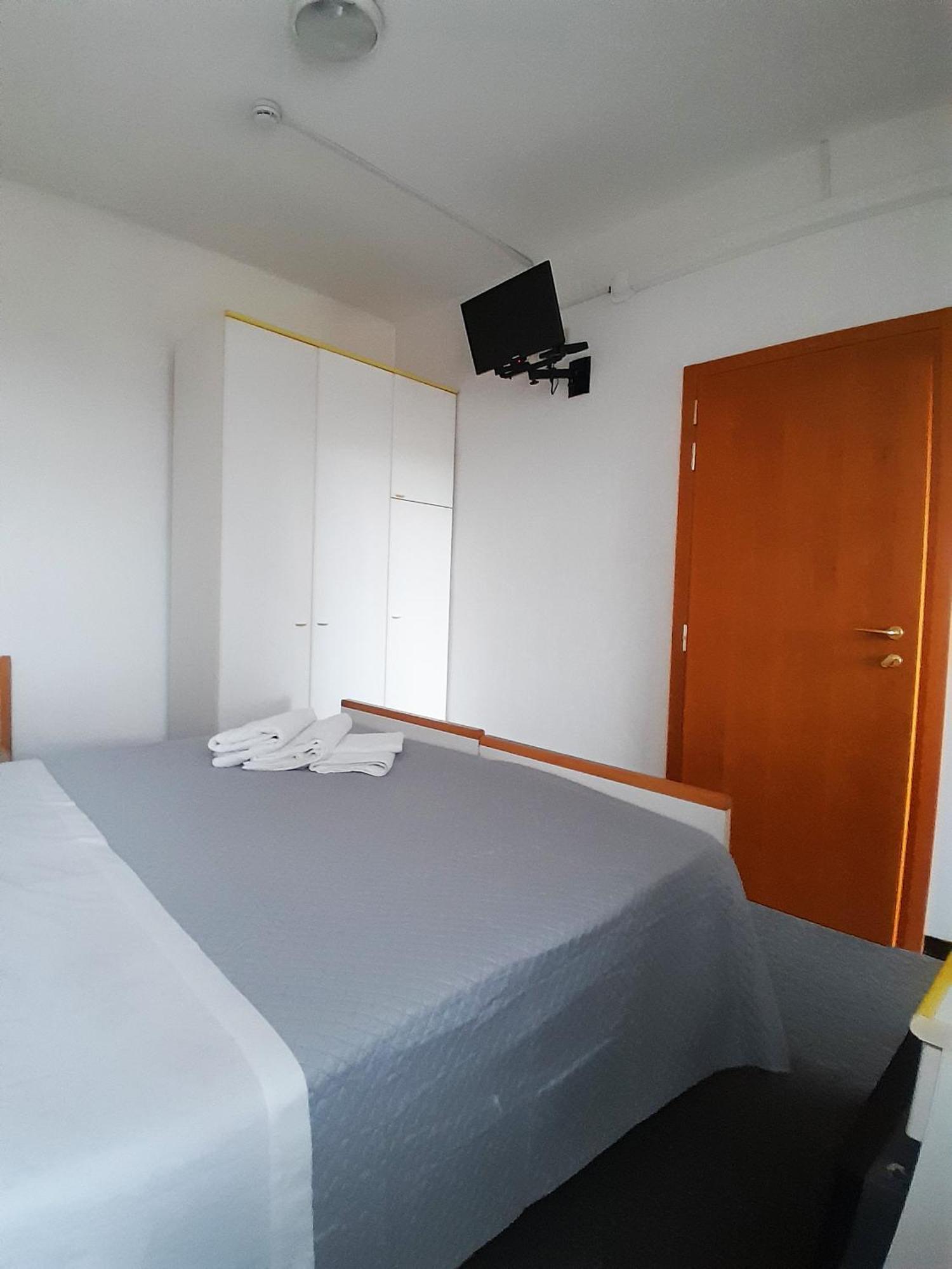 Hotel Berlino กัตตอลิกา ภายนอก รูปภาพ