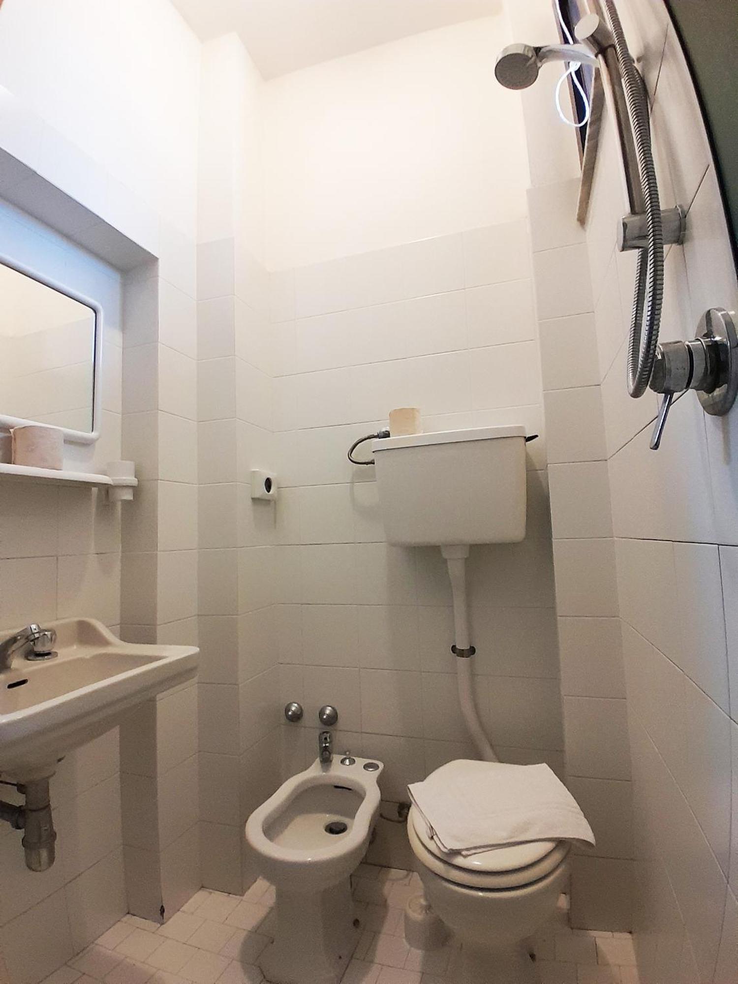 Hotel Berlino กัตตอลิกา ห้อง รูปภาพ