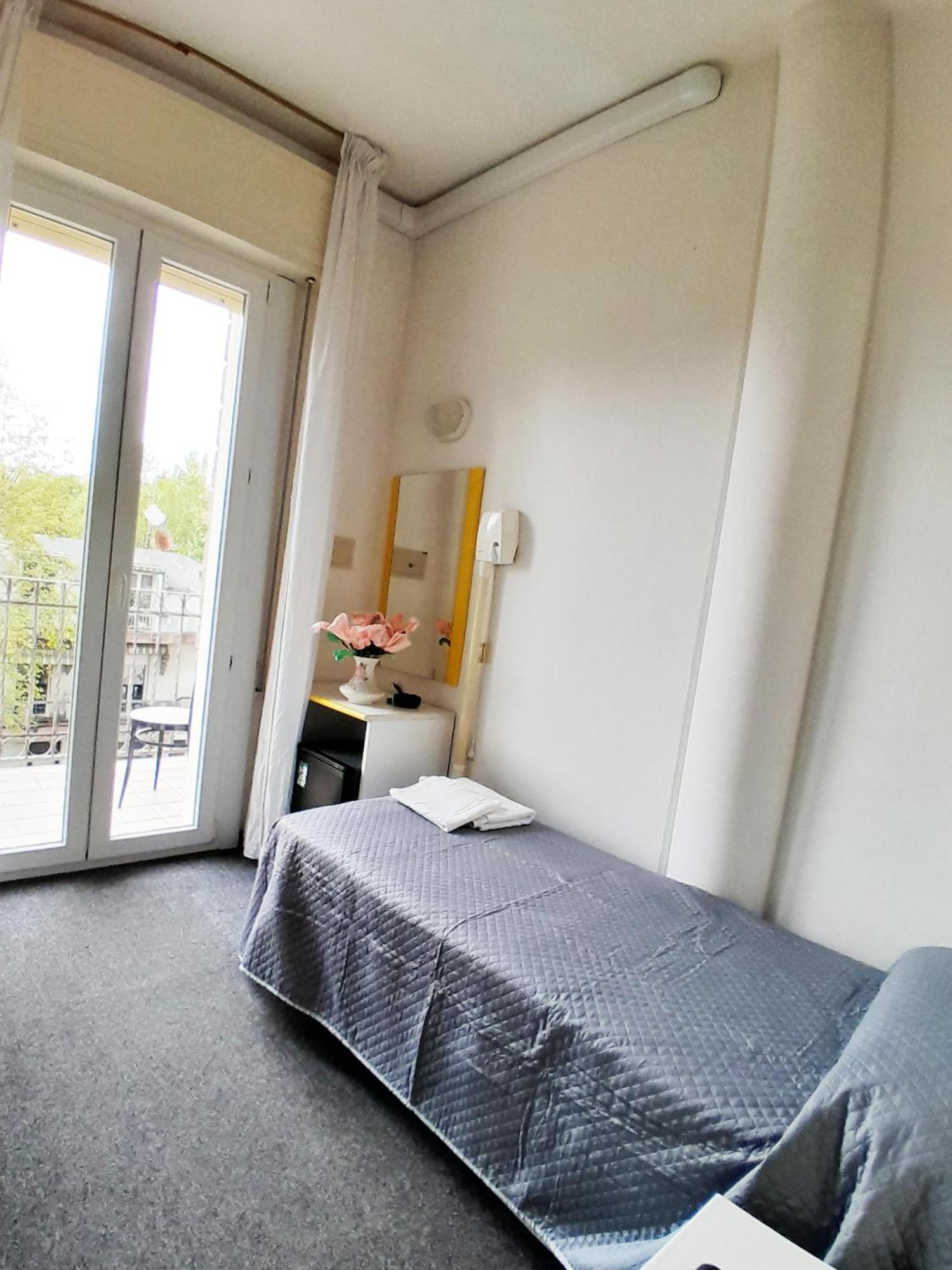 Hotel Berlino กัตตอลิกา ห้อง รูปภาพ